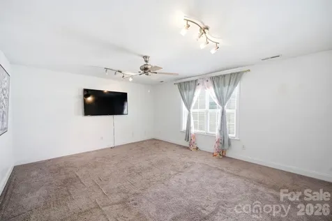 8505 Delamere Lane Charlotte NC 28269