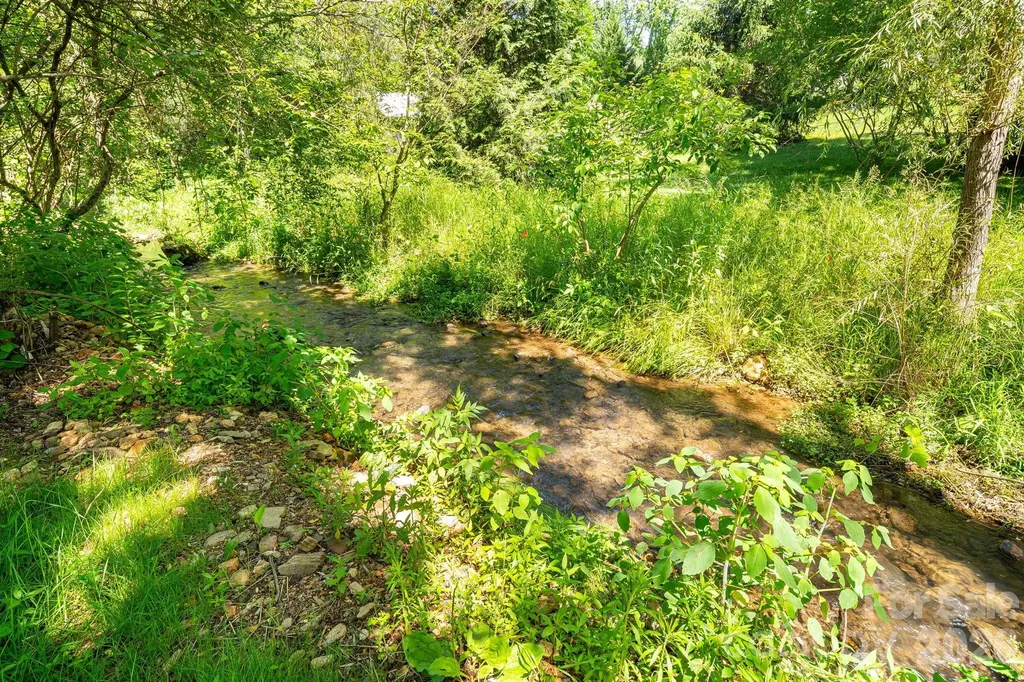 468 Beaverdam Road Asheville NC 28804