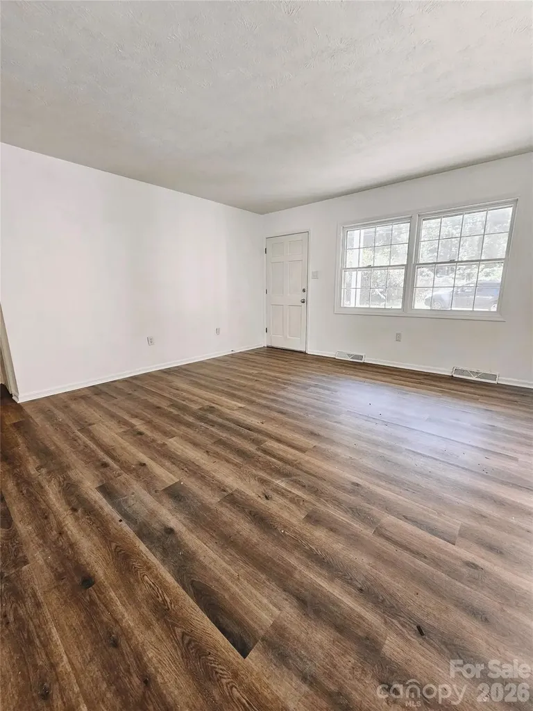 468 Beaverdam Road Asheville NC 28804