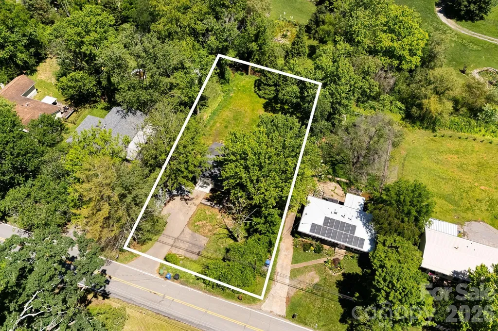 468 Beaverdam Road Asheville NC 28804