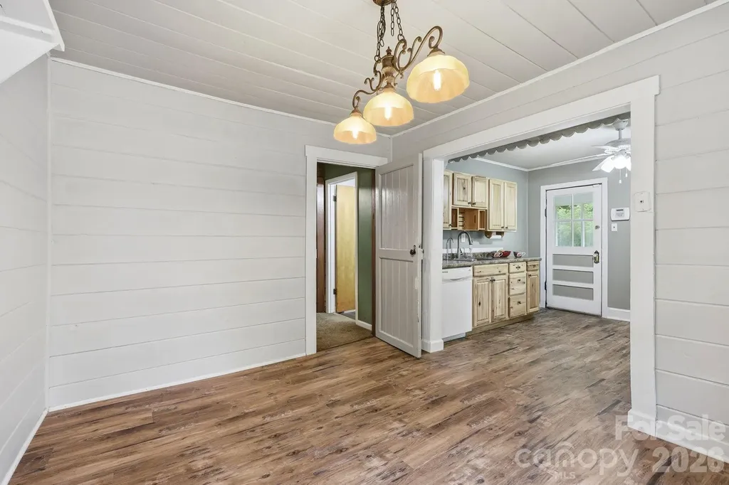 226 Vance Avenue Black Mountain NC 28711