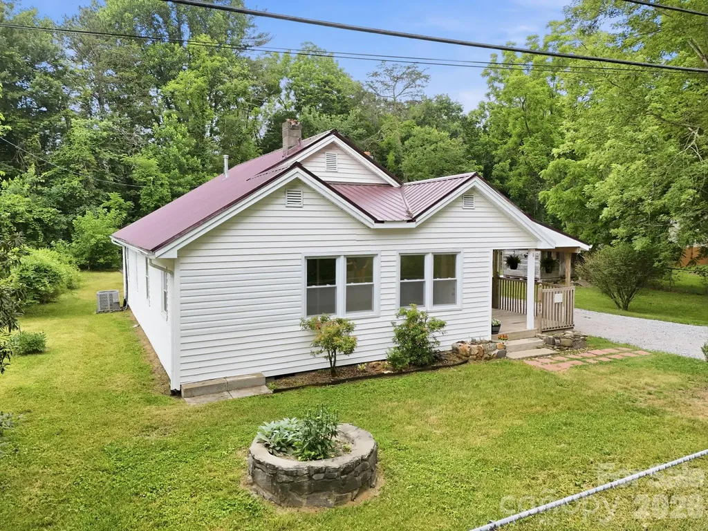 226 Vance Avenue Black Mountain NC 28711