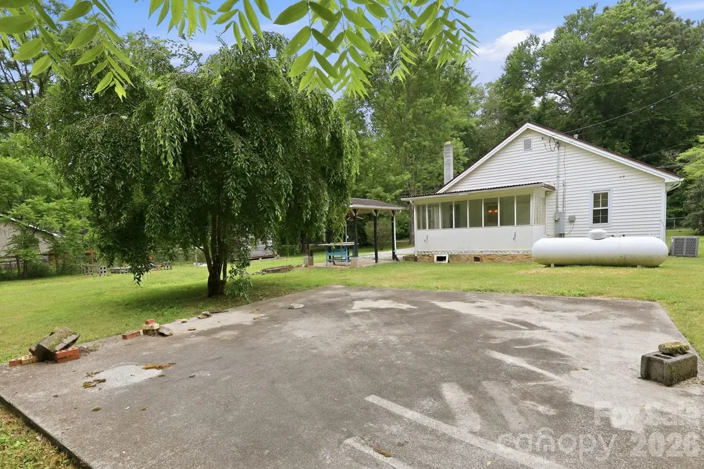 226 Vance Avenue Black Mountain NC 28711