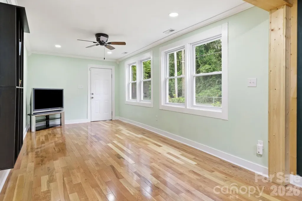 226 Vance Avenue Black Mountain NC 28711