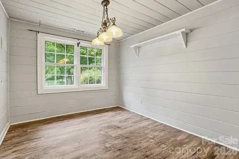 226 Vance Avenue Black Mountain NC 28711