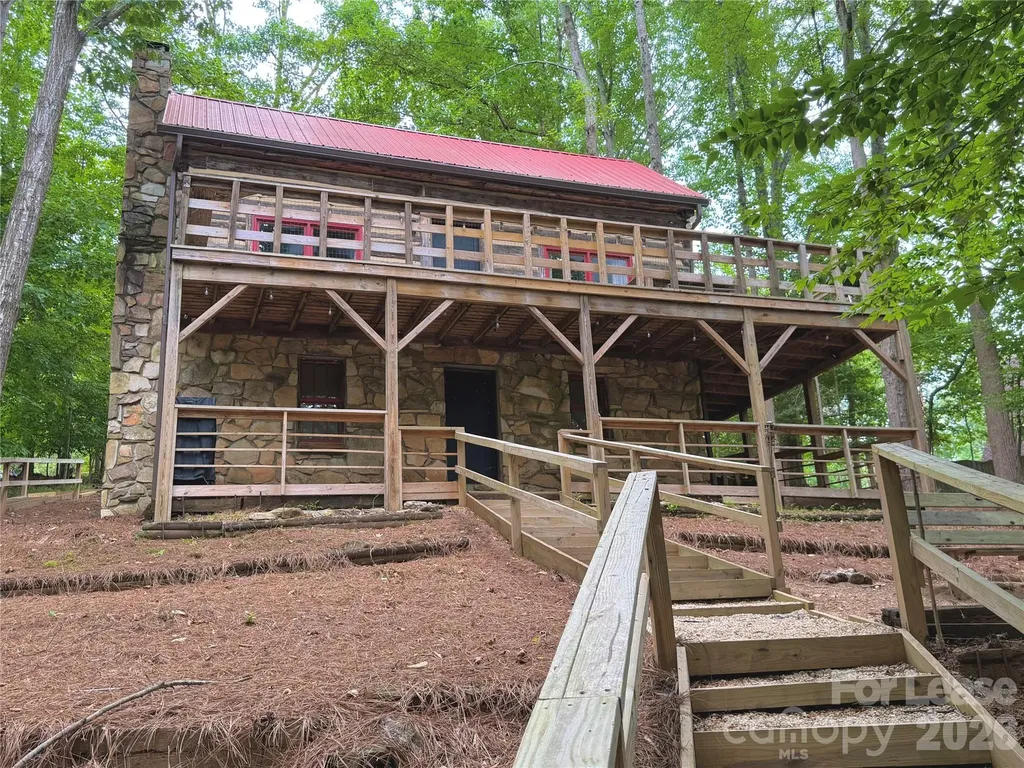 300 Clark Cove Road Statesville NC 28677