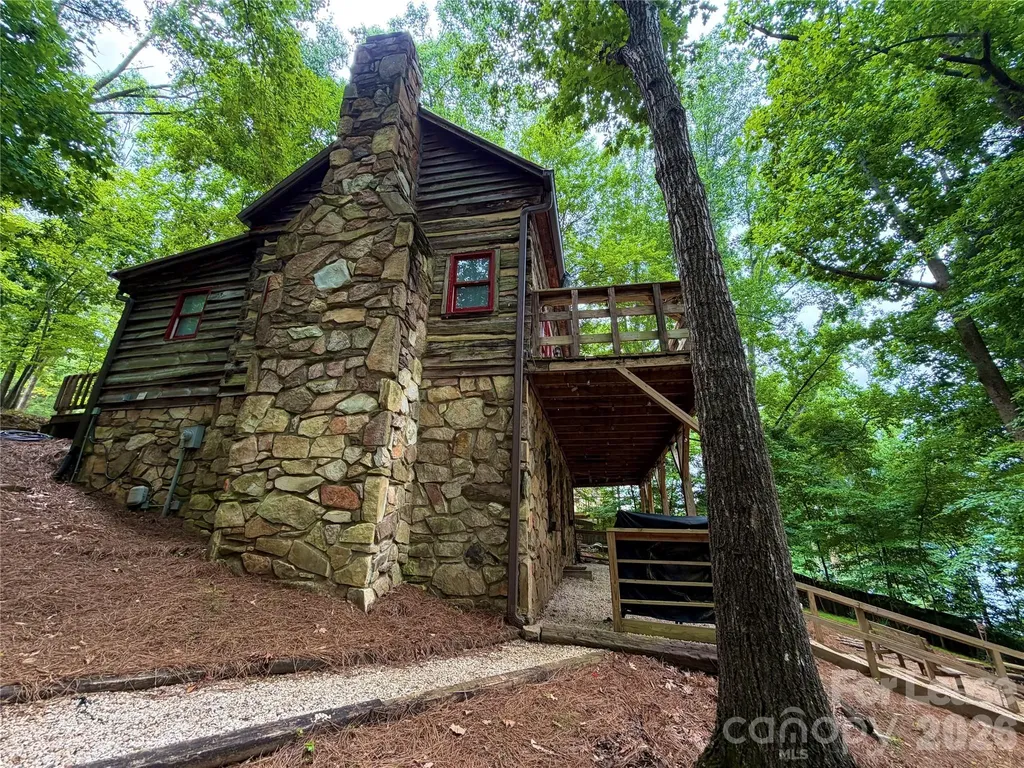 300 Clark Cove Road Statesville NC 28677
