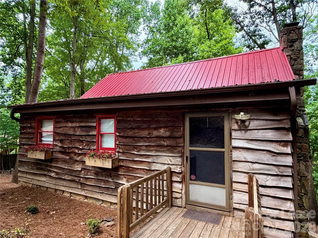 300 Clark Cove Road Statesville NC 28677