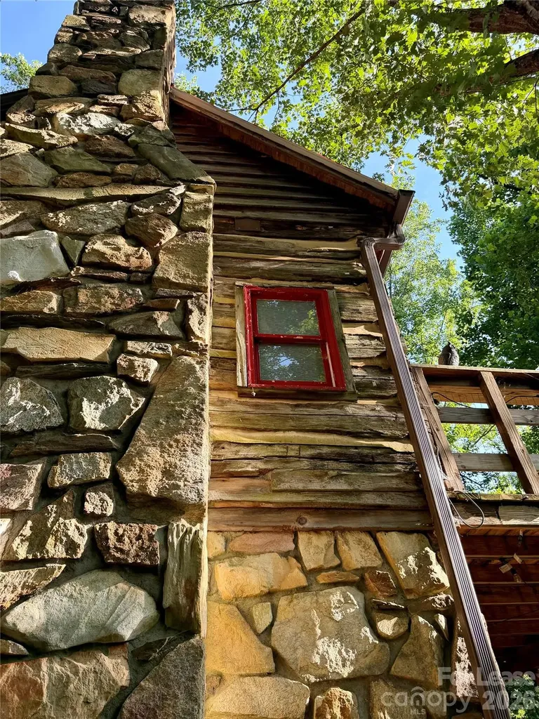 300 Clark Cove Road Statesville NC 28677