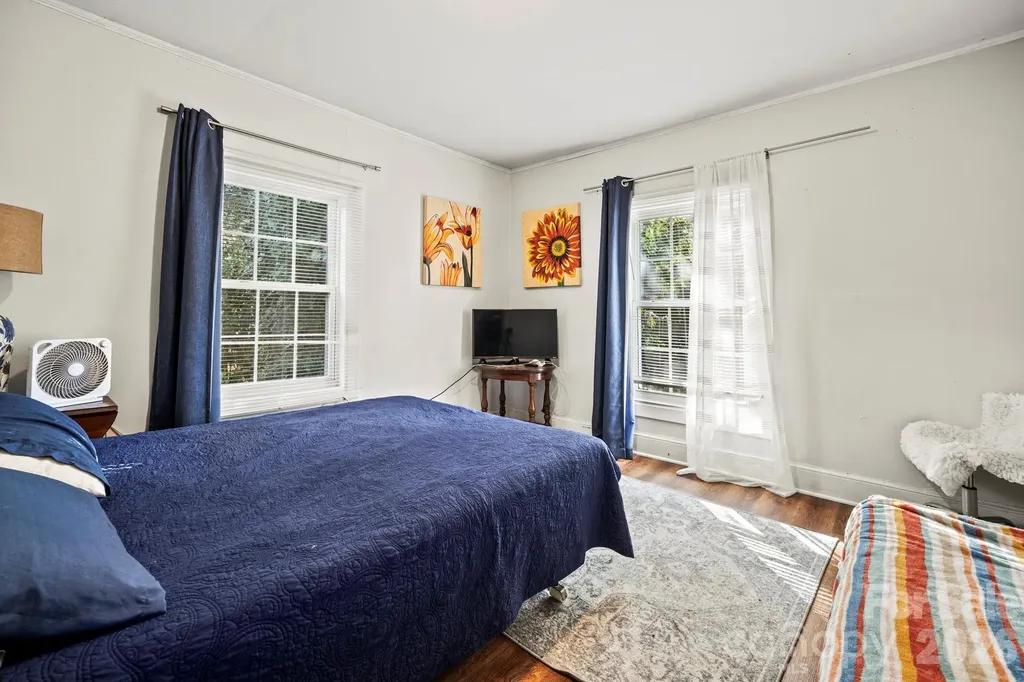 933 Rowan Street Charlotte NC 28208
