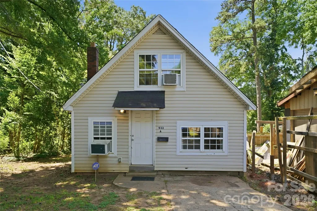 933 Rowan Street Charlotte NC 28208