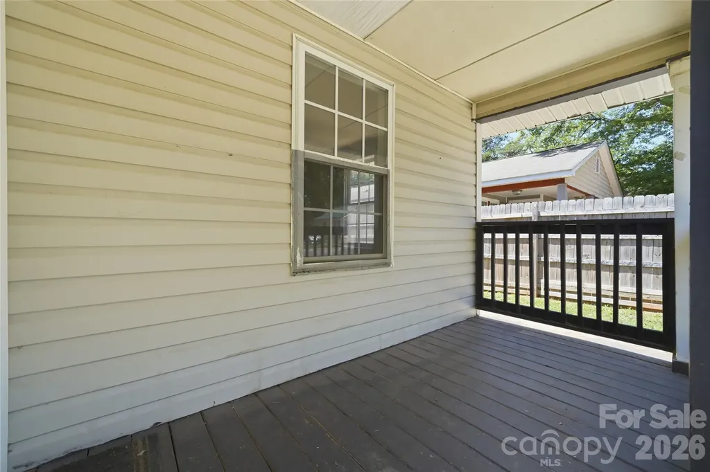 933 Rowan Street Charlotte NC 28208