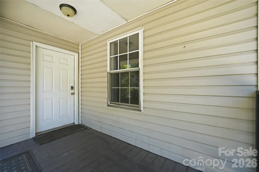 933 Rowan Street Charlotte NC 28208