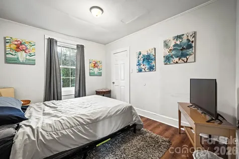 933 Rowan Street Charlotte NC 28208