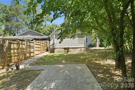 933 Rowan Street Charlotte NC 28208