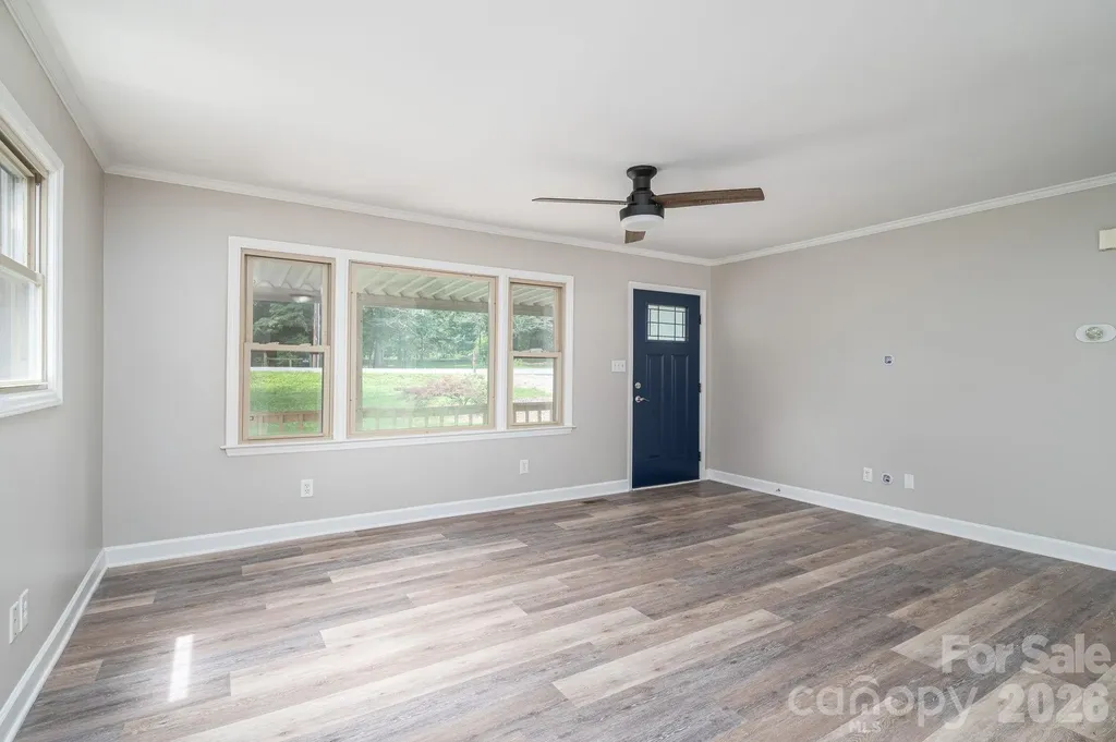 626 Dallas Spencer Mtn Road Dallas NC 28034