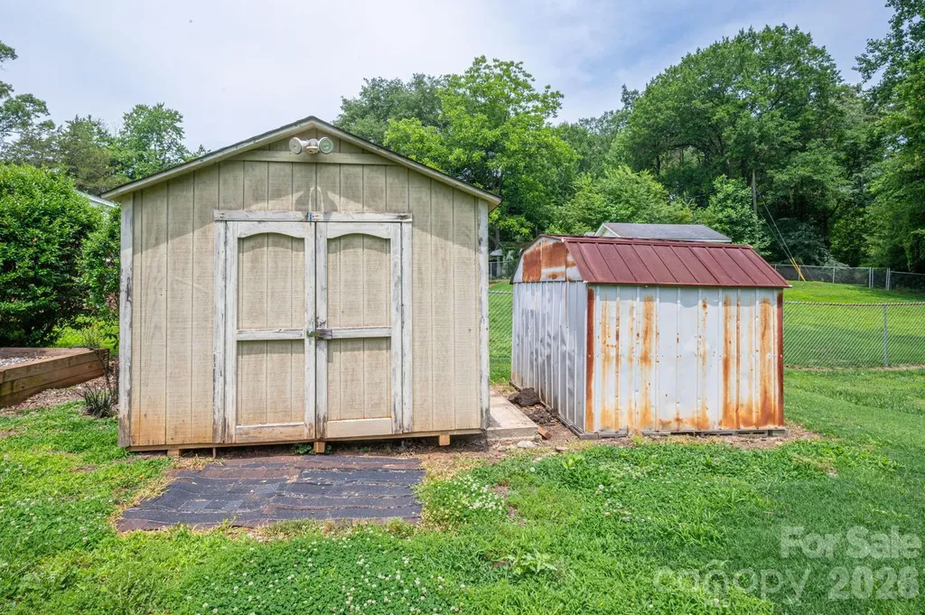 626 Dallas Spencer Mtn Road Dallas NC 28034