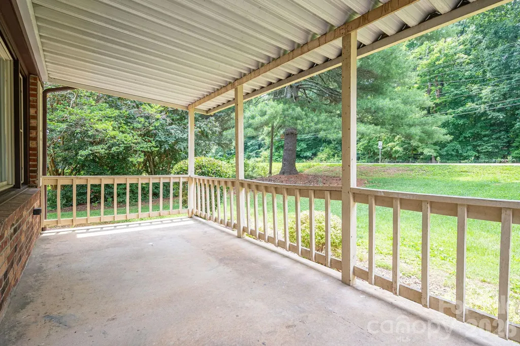 626 Dallas Spencer Mtn Road Dallas NC 28034