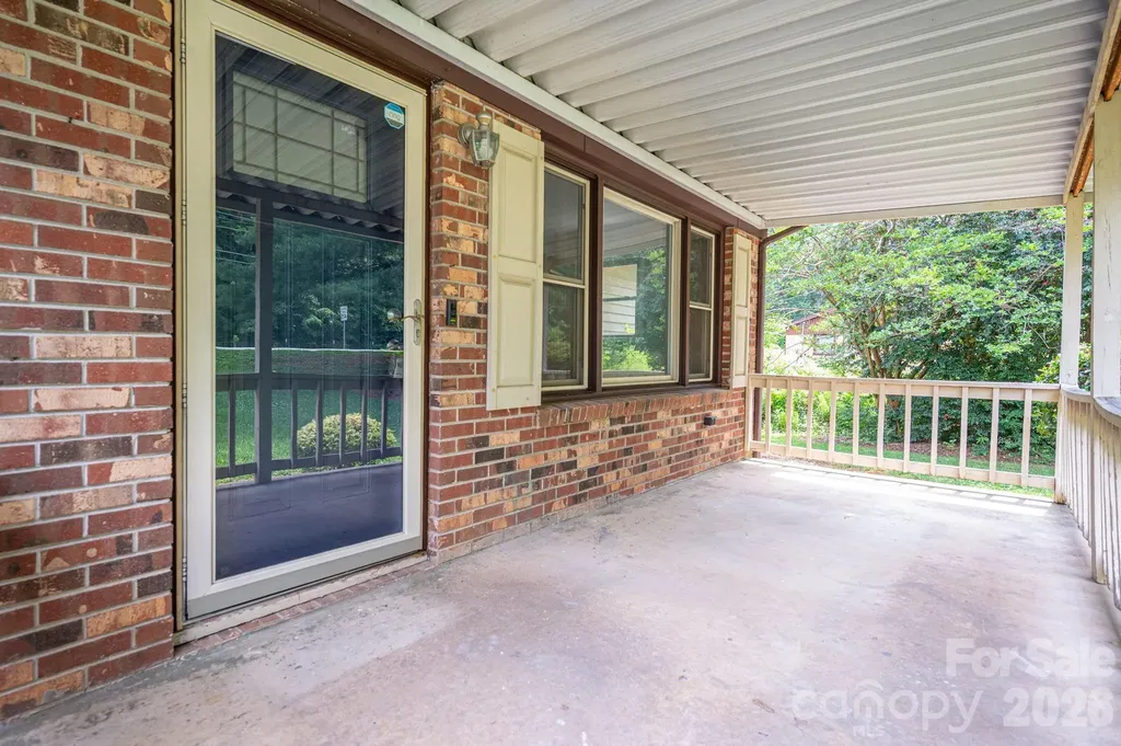 626 Dallas Spencer Mtn Road Dallas NC 28034