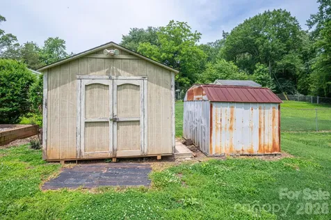 626 Dallas Spencer Mtn Road Dallas NC 28034