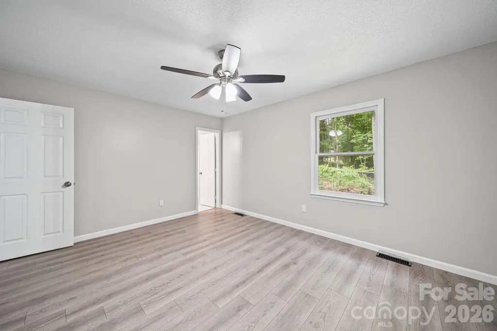 5719 Lewis Road Gastonia NC 28052