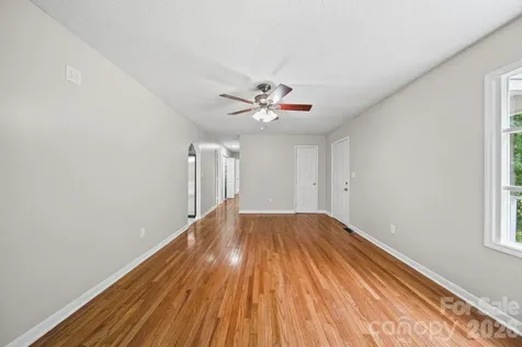 5719 Lewis Road Gastonia NC 28052