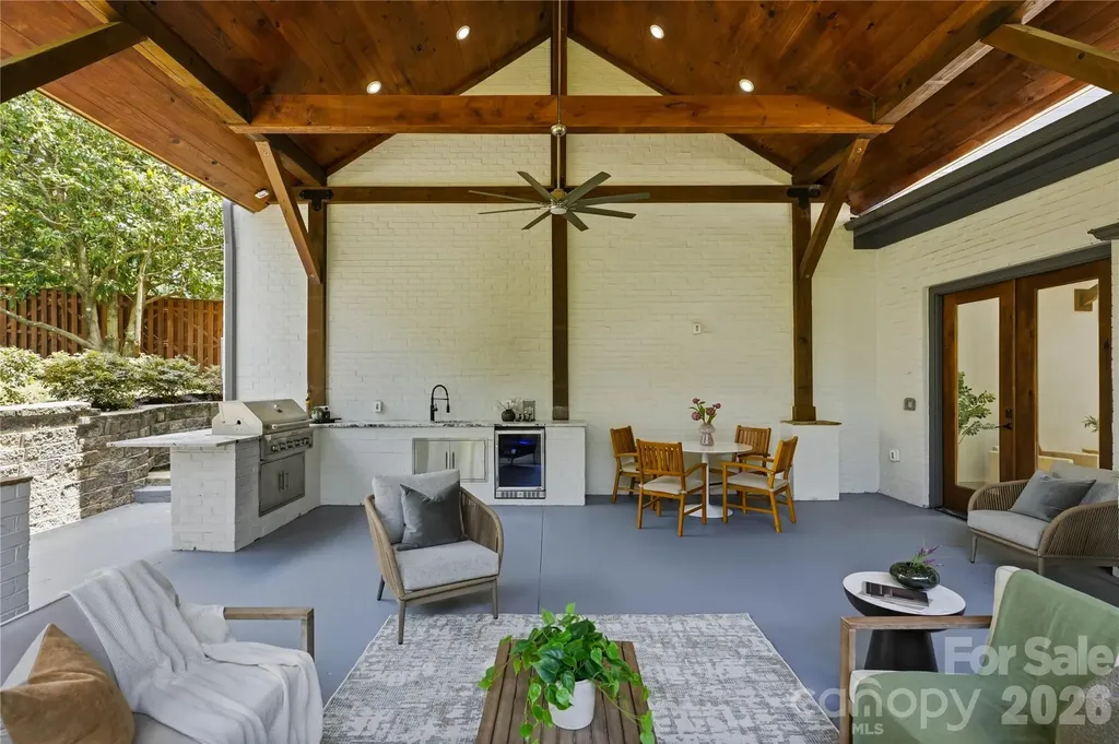 2919 Colony Road Charlotte NC 28211
