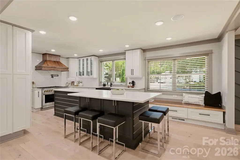 2919 Colony Road Charlotte NC 28211