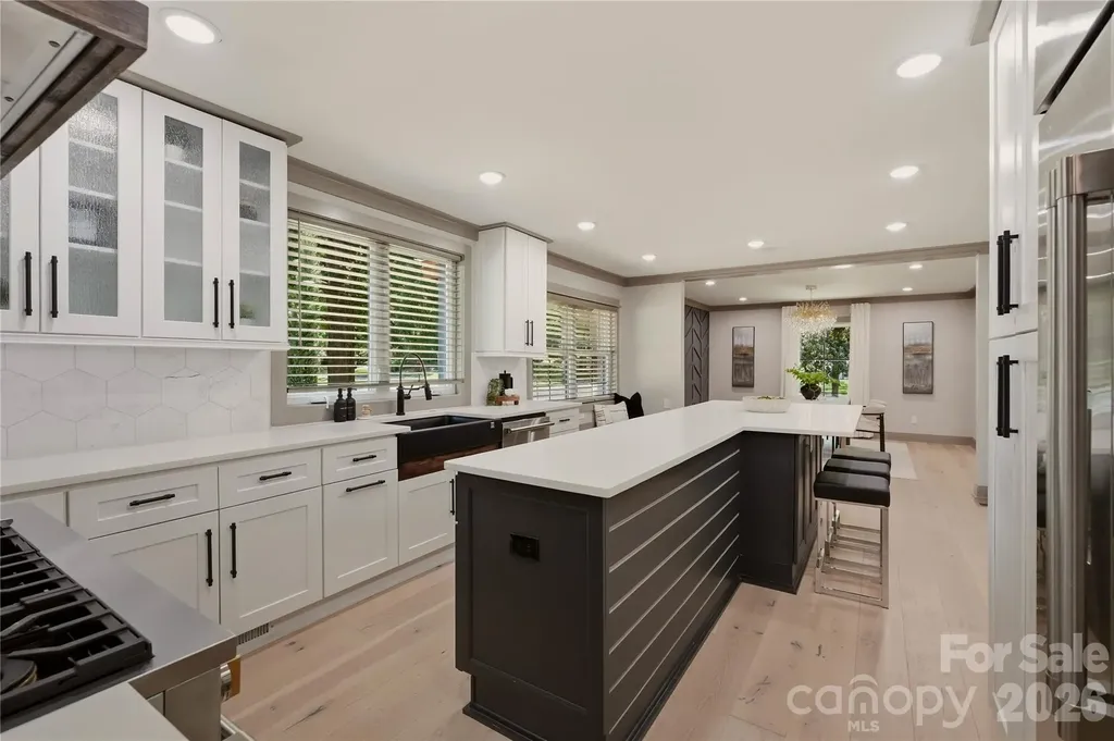 2919 Colony Road Charlotte NC 28211