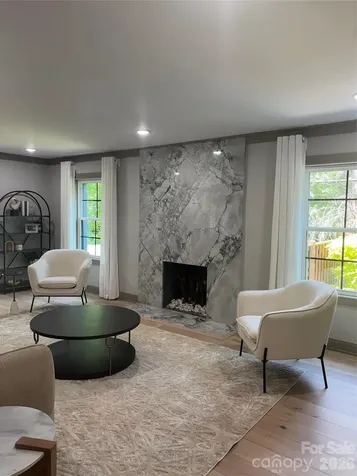 2919 Colony Road Charlotte NC 28211