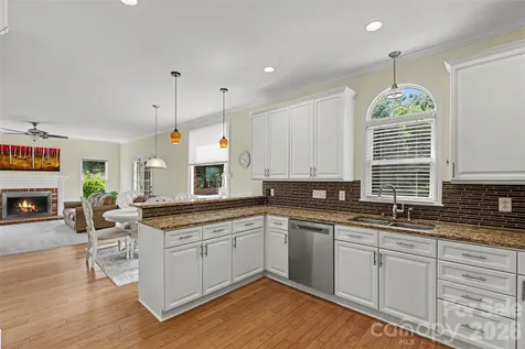 104 Southern Cross Lane Matthews NC 28105