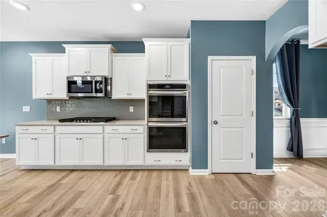 193 Abersham Drive Mooresville NC 28115
