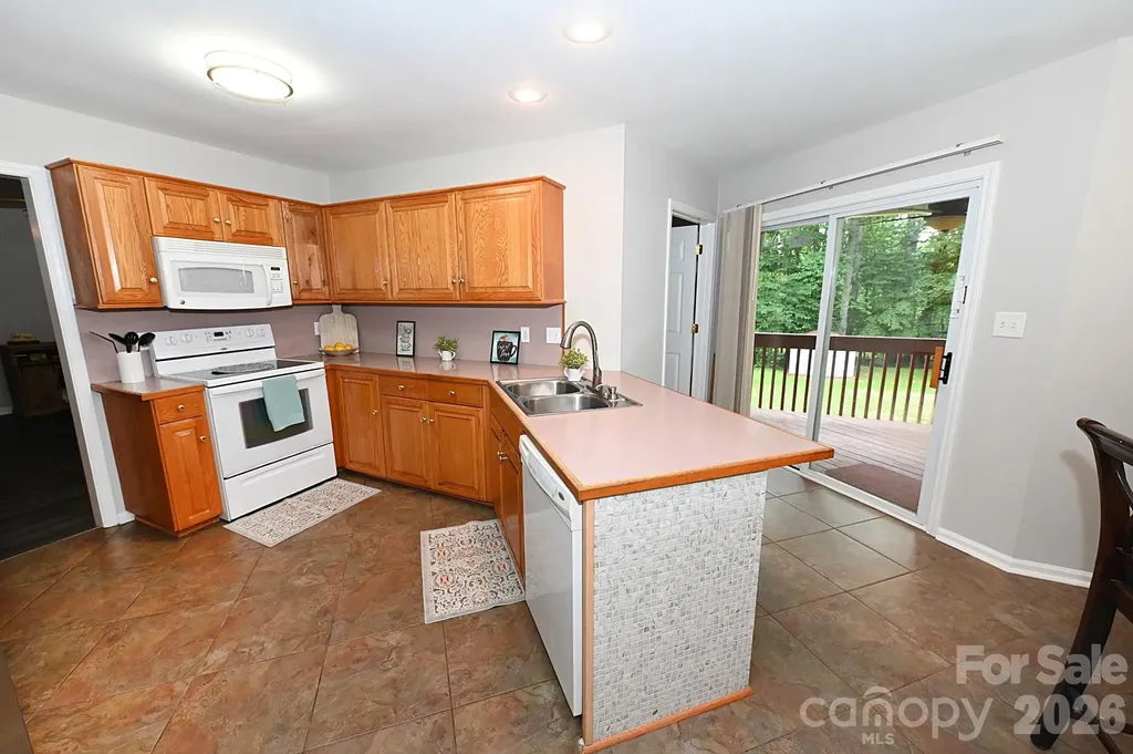 1035 E 24th Street Newton NC 28658