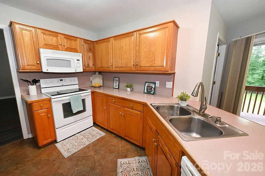 1035 E 24th Street Newton NC 28658