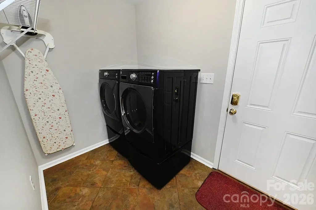 1035 E 24th Street Newton NC 28658