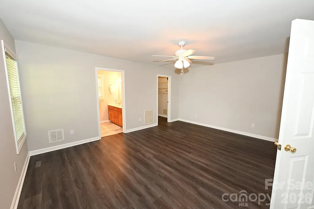1035 E 24th Street Newton NC 28658