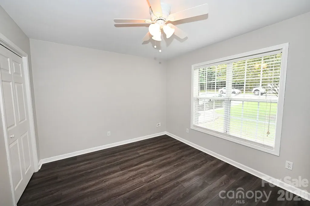 1035 E 24th Street Newton NC 28658