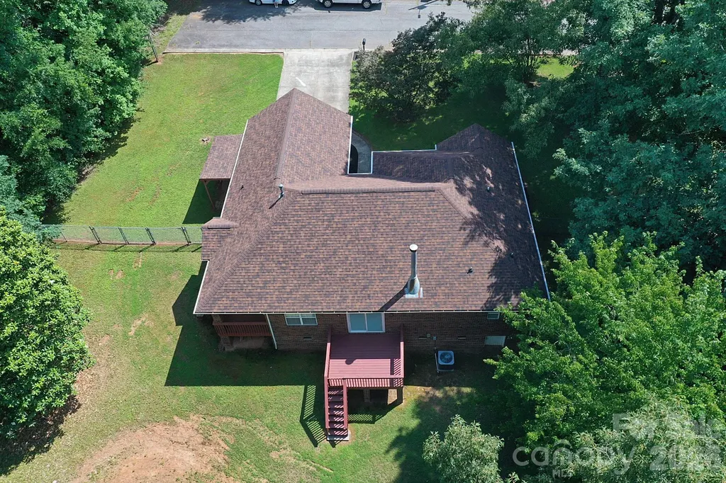 1035 E 24th Street Newton NC 28658