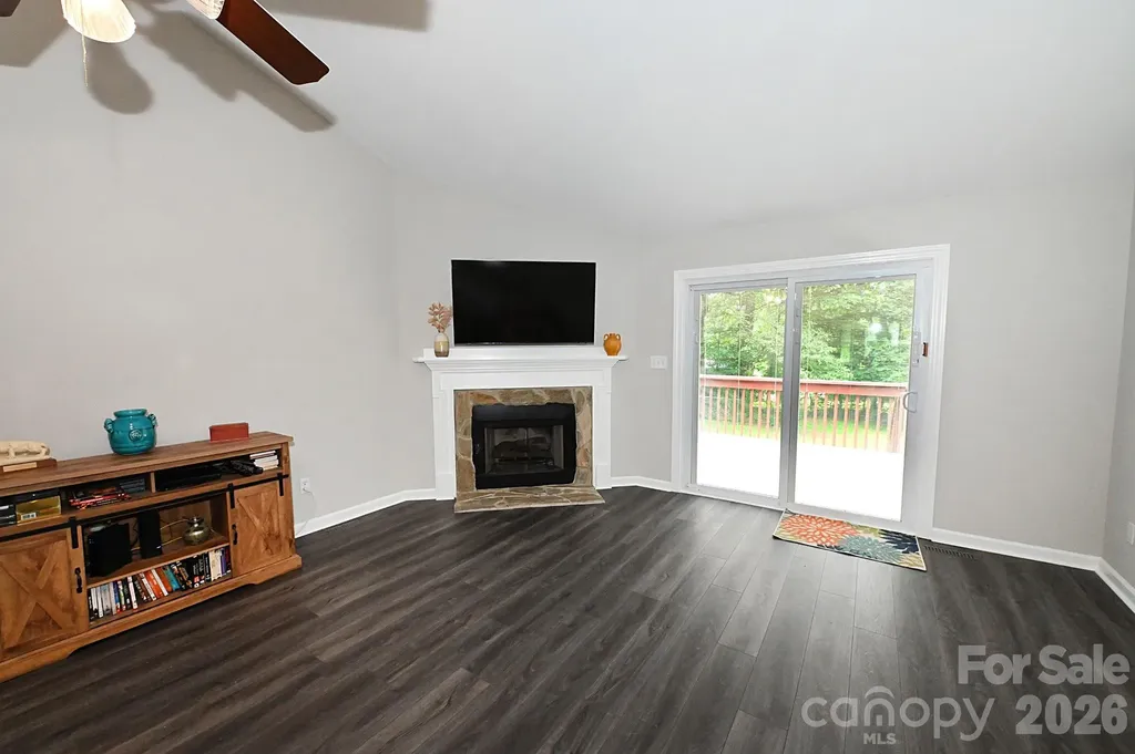 1035 E 24th Street Newton NC 28658