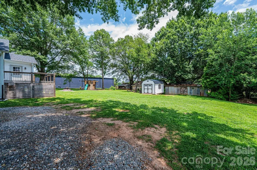 1460 17th Street NE Hickory NC 28601