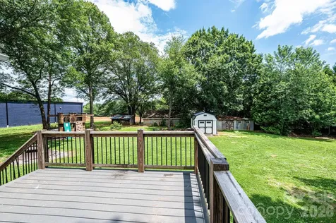 1460 17th Street NE Hickory NC 28601