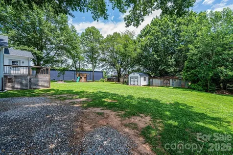 1460 17th Street NE Hickory NC 28601