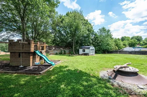 1460 17th Street NE Hickory NC 28601