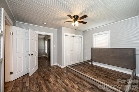 1460 17th Street NE Hickory NC 28601