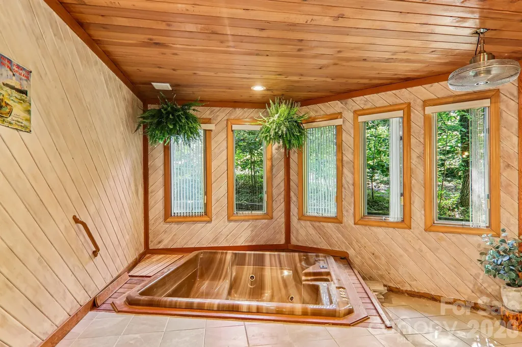 2291 Little River Road Hendersonville NC 28739