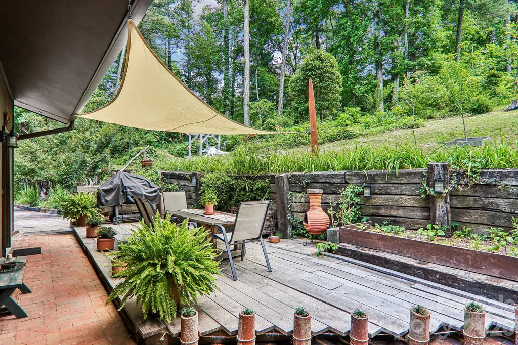 2291 Little River Road Hendersonville NC 28739