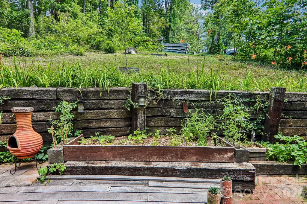 2291 Little River Road Hendersonville NC 28739