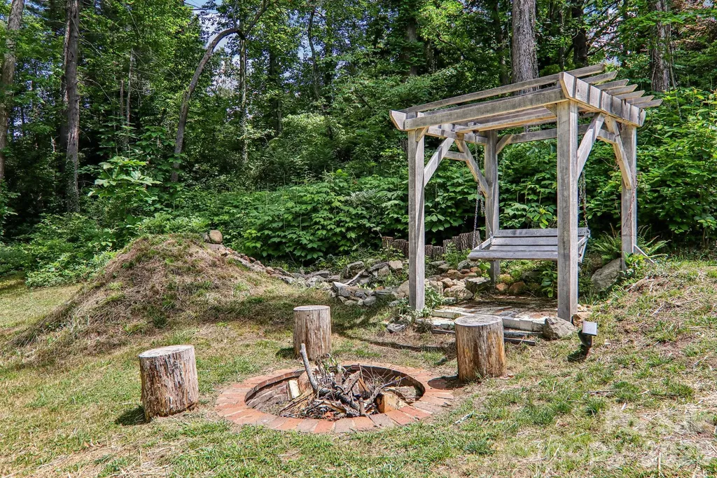 2291 Little River Road Hendersonville NC 28739