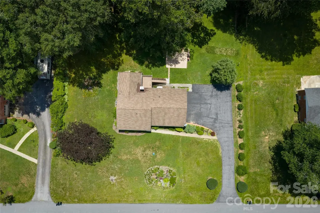 1541 Glenheath Drive Hendersonville NC 28791