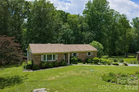 1541 Glenheath Drive Hendersonville NC 28791